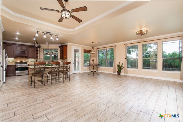 4360 Flint Oak Drive, Belton, TX 76513