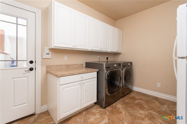 4360 Flint Oak Drive, Belton, TX 76513