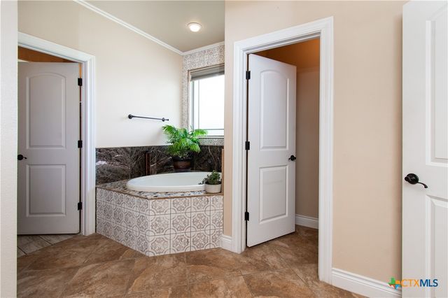 4360 Flint Oak Drive, Belton, TX 76513