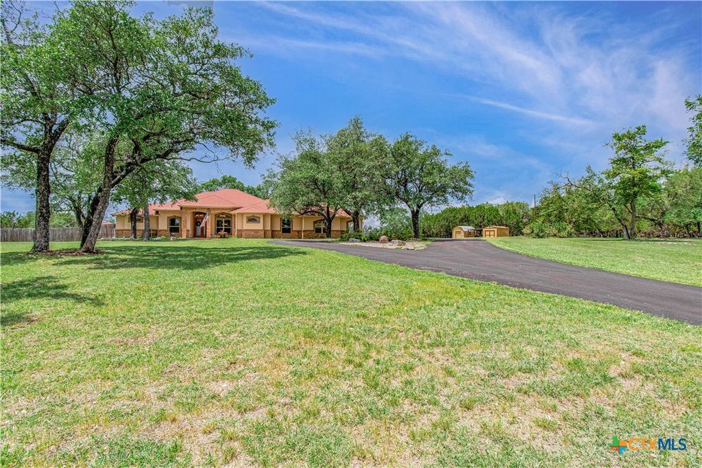 4360 Flint Oak Drive, Belton, TX 76513