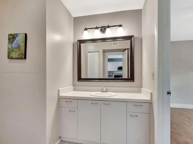 4847 Via Palm Lakes 1021, West Palm Beach, FL 33417