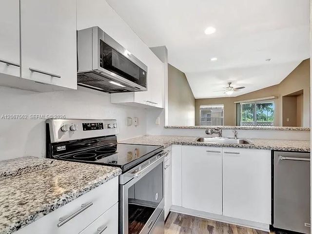 4847 Via Palm Lakes 1021, West Palm Beach, FL 33417