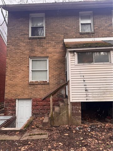 727 Maytide St, Baldwin Boro, PA 15227