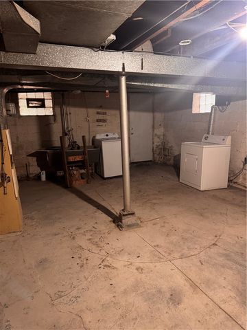 727 Maytide St, Baldwin Boro, PA 15227