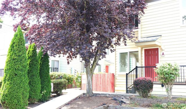 2902 13th Street #3A, Everett, WA 98201