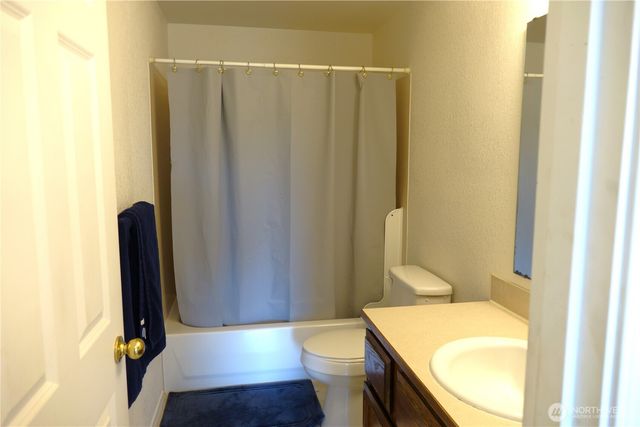 2902 13th Street #3A, Everett, WA 98201