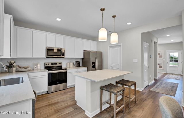 8309 Fairmount Rd, Louisville, KY 40291