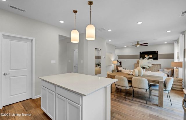 8309 Fairmount Rd, Louisville, KY 40291