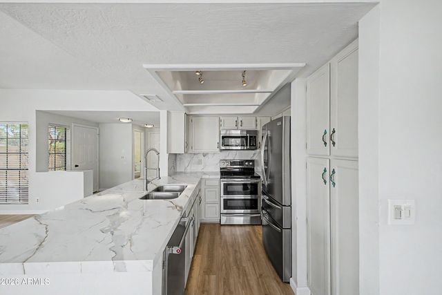 9705 E Mountain View -- 1001, Scottsdale, AZ 85258
