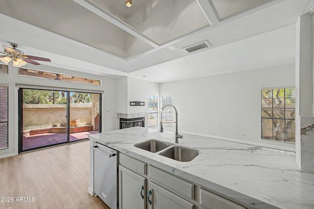 9705 E Mountain View -- 1001, Scottsdale, AZ 85258