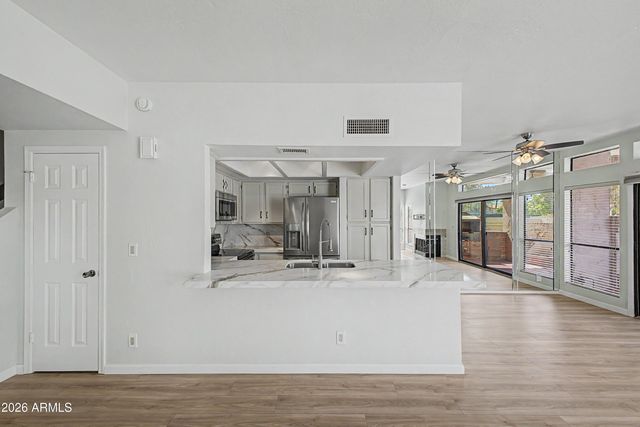 9705 E Mountain View -- 1001, Scottsdale, AZ 85258