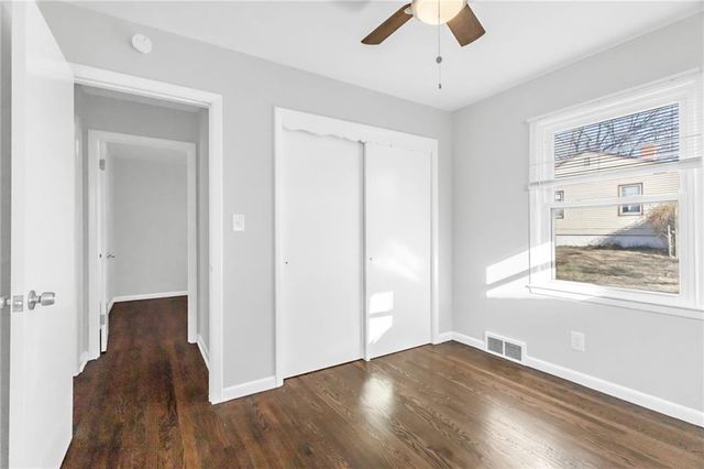 2601 S Hardy Avenue, Independence, MO 64052