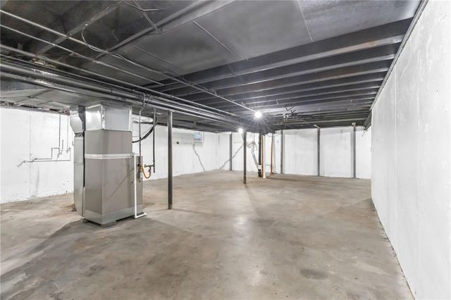 2601 S Hardy Avenue, Independence, MO 64052