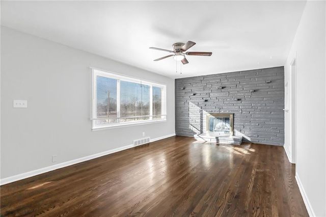 2601 S Hardy Avenue, Independence, MO 64052