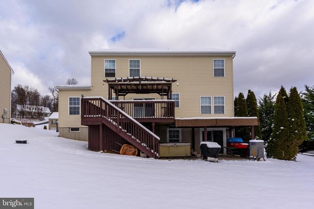 501 SANDPIPER LN, New Cumberland, PA 17070