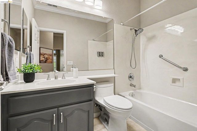 424 Gravenstein Ter, Brentwood, CA 94513