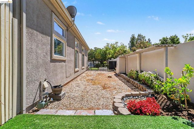 424 Gravenstein Ter, Brentwood, CA 94513