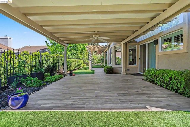 424 Gravenstein Ter, Brentwood, CA 94513