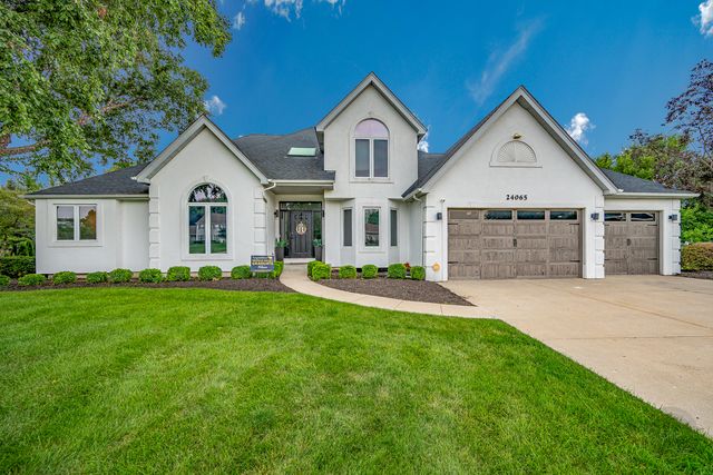 24065 Ascot Court, Naperville, IL 60564