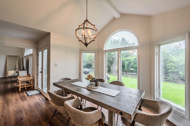 24065 Ascot Court, Naperville, IL 60564
