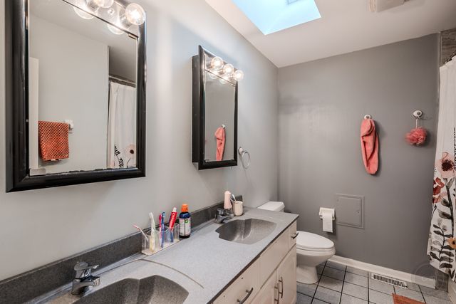 24065 Ascot Court, Naperville, IL 60564