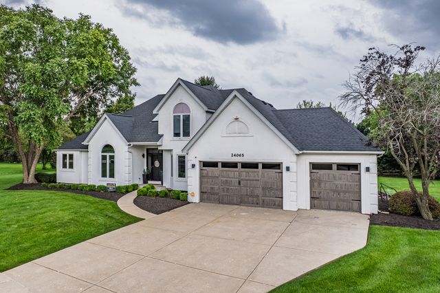 24065 Ascot Court, Naperville, IL 60564