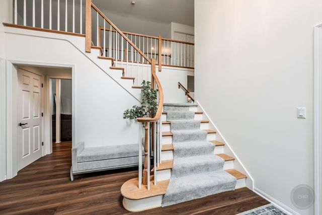 24065 Ascot Court, Naperville, IL 60564