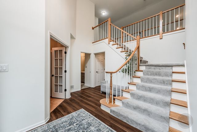 24065 Ascot Court, Naperville, IL 60564