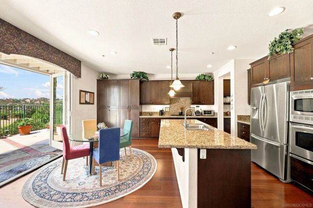 10353 Pinion Trail, Escondido, CA 92026