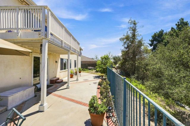 10353 Pinion Trail, Escondido, CA 92026