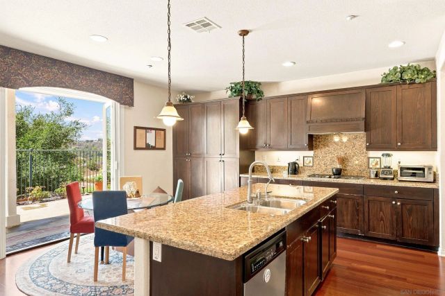 10353 Pinion Trail, Escondido, CA 92026