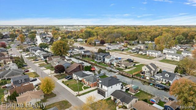 45951 Edgewater Street, Chesterfield, MI 48047