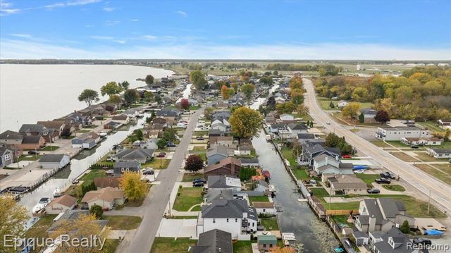 45951 Edgewater Street, Chesterfield, MI 48047