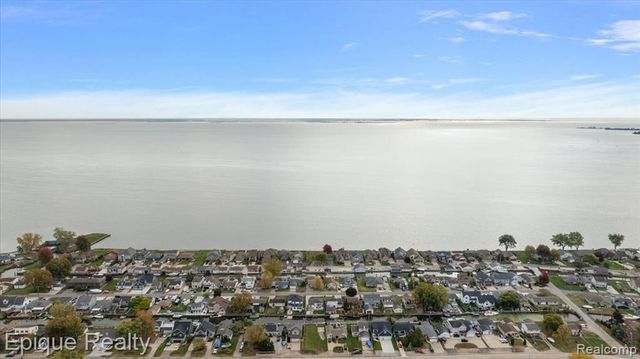 45951 Edgewater Street, Chesterfield, MI 48047