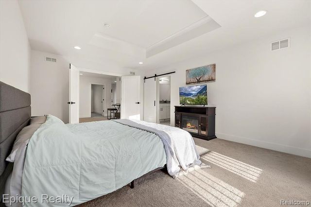 45951 Edgewater Street, Chesterfield, MI 48047