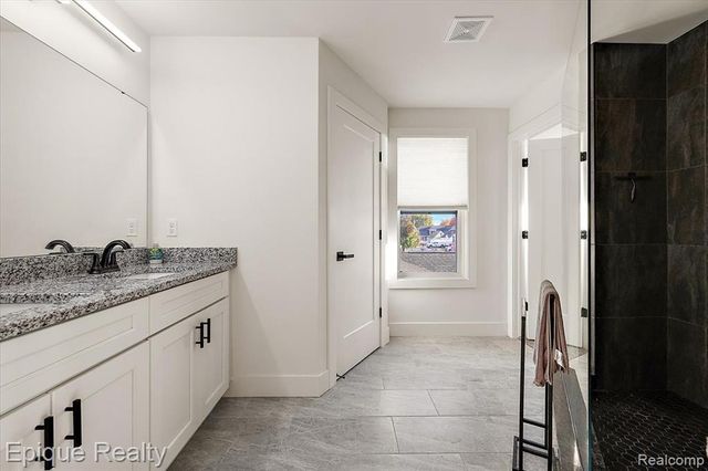 45951 Edgewater Street, Chesterfield, MI 48047