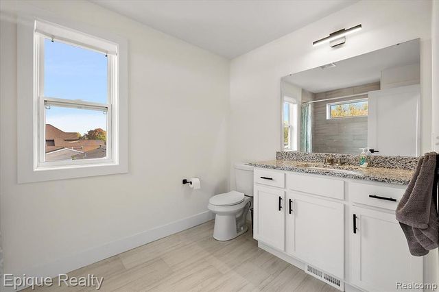 45951 Edgewater Street, Chesterfield, MI 48047