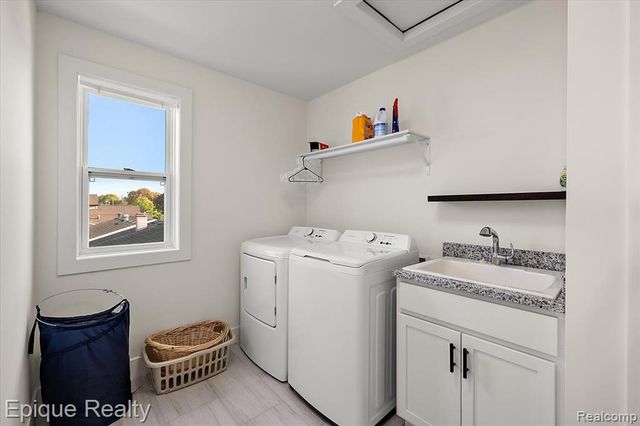 45951 Edgewater Street, Chesterfield, MI 48047