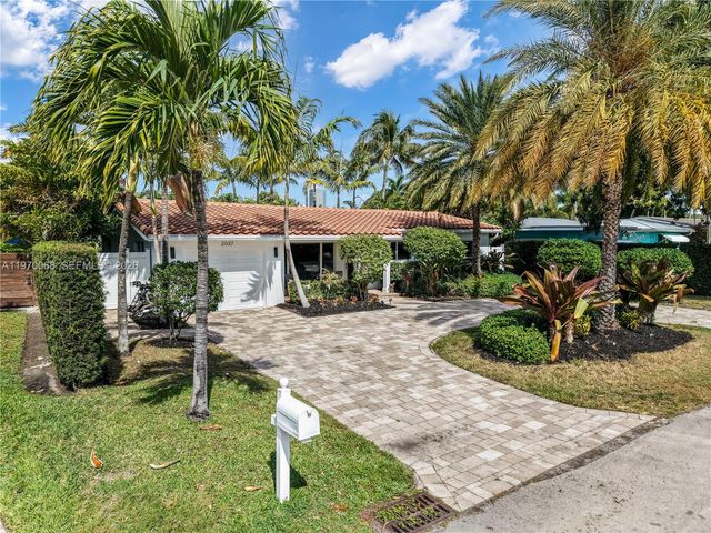 2037 Windward Dr, Lauderdale By The Sea, FL 33062