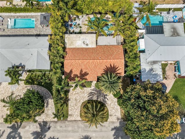 2037 Windward Dr, Lauderdale By The Sea, FL 33062