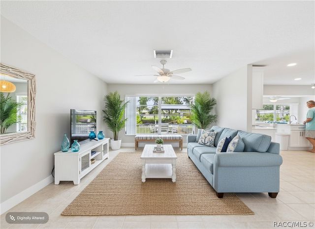 3929 N Sagamon Point, Crystal River, FL 34428
