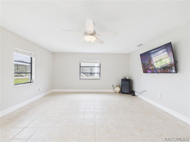 3929 N Sagamon Point, Crystal River, FL 34428