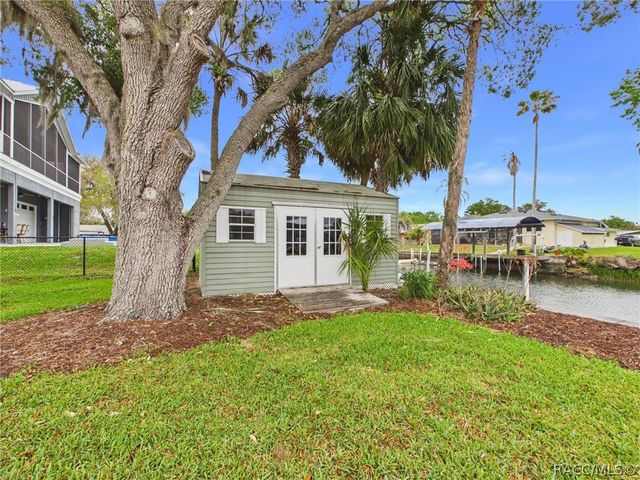 3929 N Sagamon Point, Crystal River, FL 34428