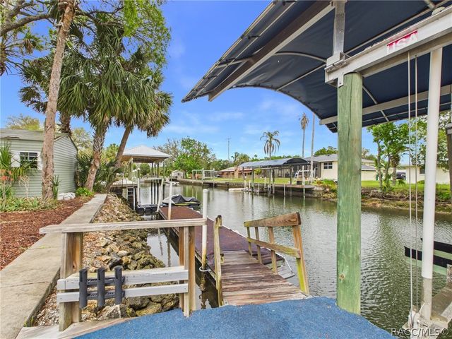 3929 N Sagamon Point, Crystal River, FL 34428