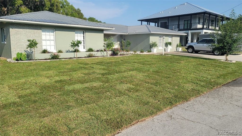 3929 N Sagamon Point, Crystal River, FL 34428