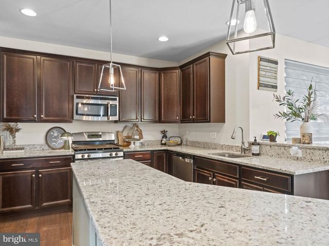 1217 KAREN ANN CT, West Deptford, NJ 08086