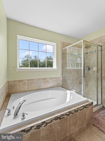 1217 KAREN ANN CT, West Deptford, NJ 08086