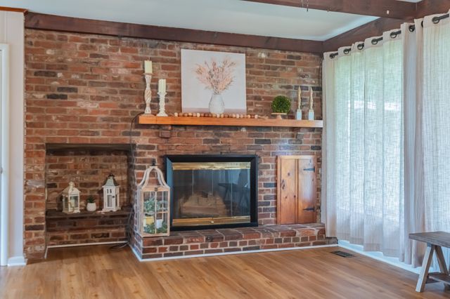 1915 Country Club Dr, Tullahoma, TN 37388