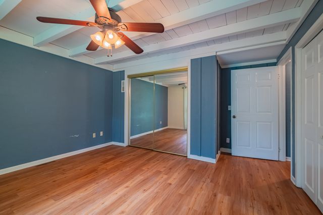 1915 Country Club Dr, Tullahoma, TN 37388