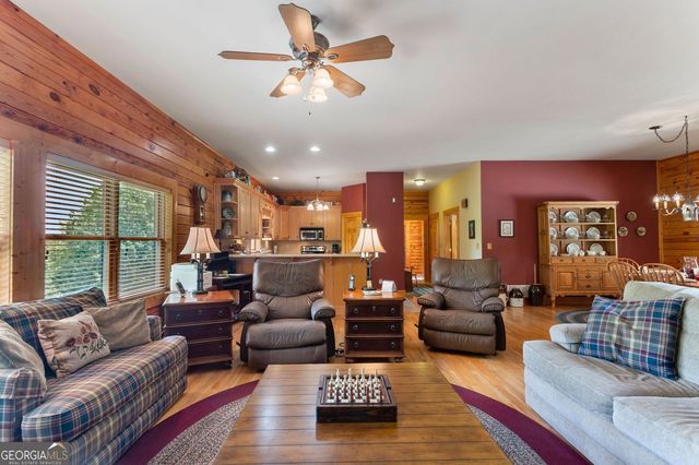 729 Huckleberry Way, Jasper, GA 30143